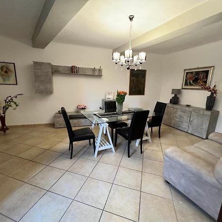 La Rocchetta Villa Sutri Luaran gambar